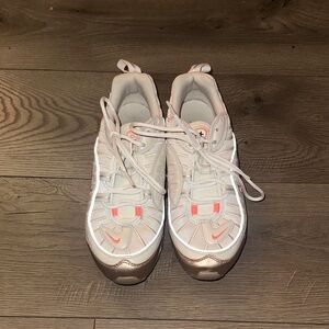 Nike Sneakers in Cream and Coral